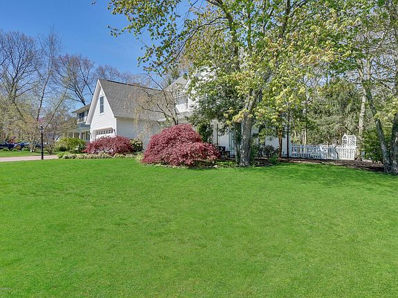 3rd image of 201 Tudor Ave