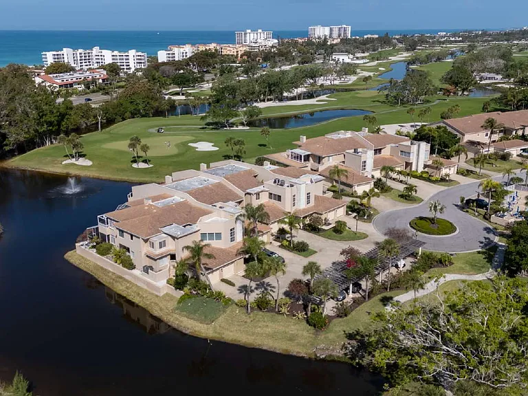 2013 Harbour Links Dr — Photo 4