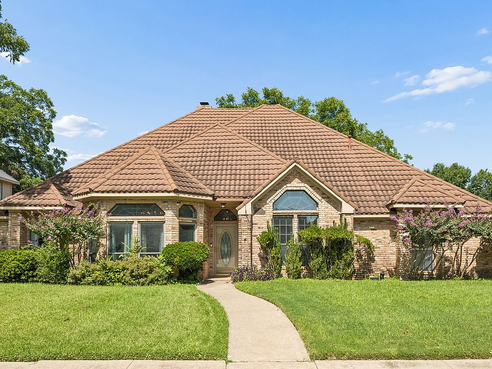 1st image of 1913 Pecan Ridge Dr