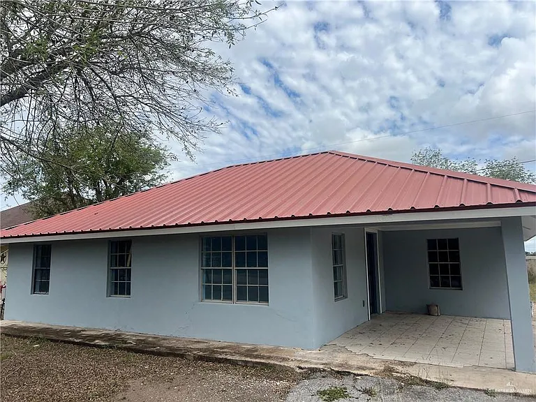 1015 Martinez St — Photo 1