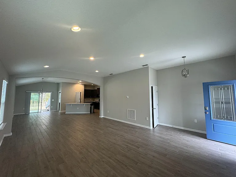 7816 Island Fox Rd — Photo 7