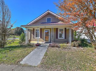 709 Tipton St, Elizabethton, TN 37643