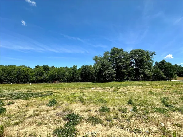 615 Benjamin Ln, Waterloo, IL 62298