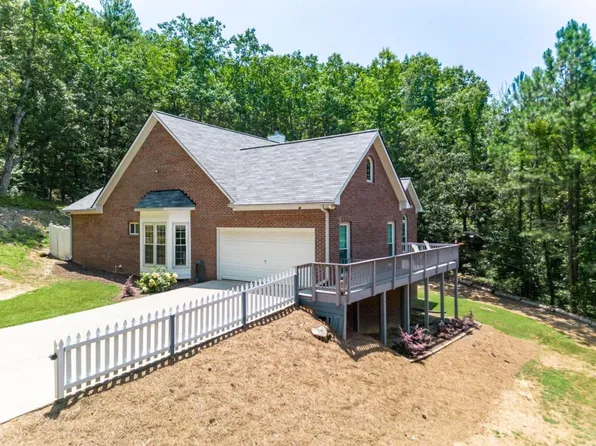 29 Wolf Pen Pass NE, White, GA 30184