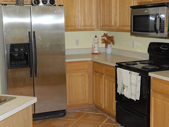 2nd image of 105 Tuscany Pointe Ave