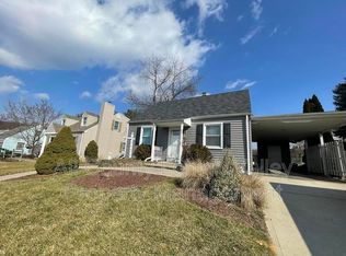 457 Willow Rd, Hellertown, PA 18055