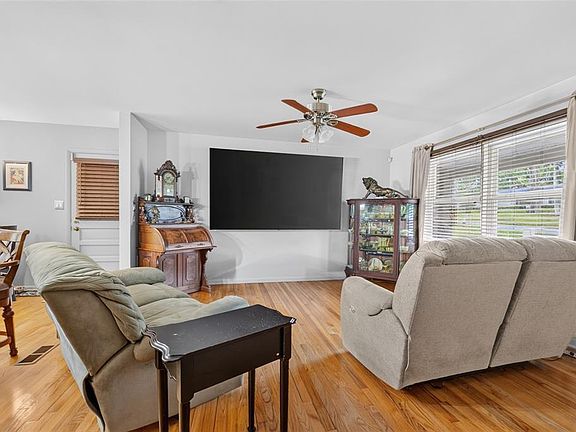 5th image of 602 SE 19TH STREET