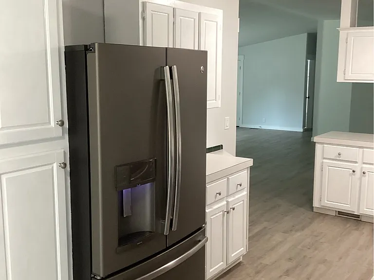 330 SW Newton Dr — Photo 10