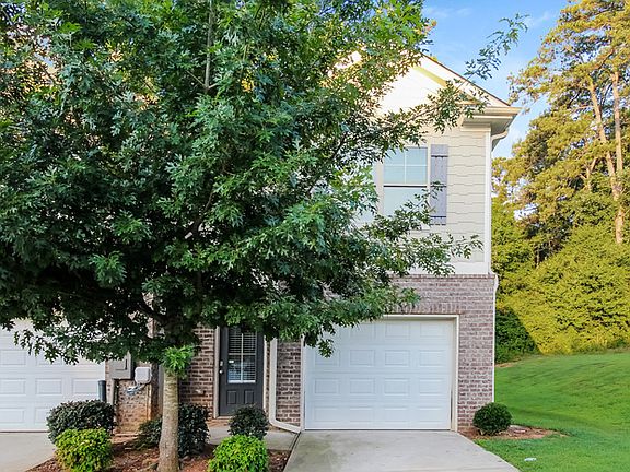 4th image of 3279 Pennington Dr