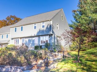 14 Deer Path APT 6, Maynard, MA 01754