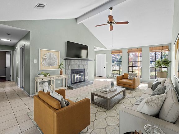 4th image of 1003 Byers Ln