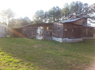 2253 Marlboro Rd, Hollow Rock, TN 38342