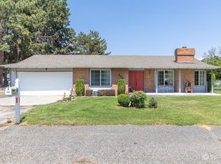 202 W 33rd Ave, Kennewick, WA 99337