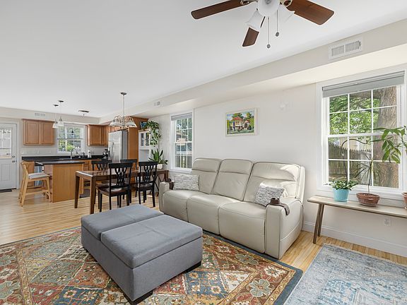 4th image of 60 Andover St #60