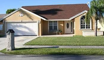 1st image of 1802 Edgewater Dr