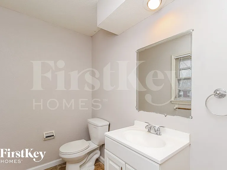 9214 Farley Ave — Photo 14