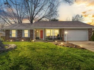 1734 E Cardinal St, Springfield, MO 65804