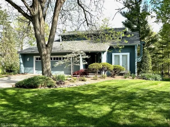 12651 N Star Dr, North Royalton, OH 44133