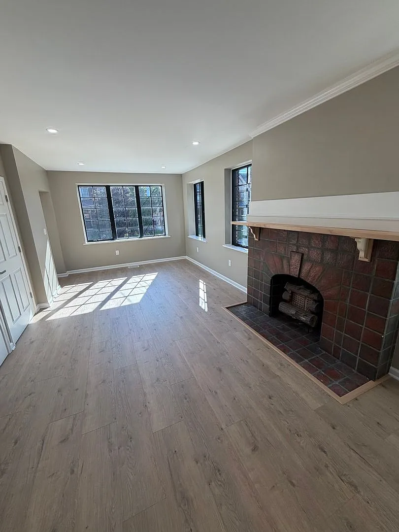 246 S Evaline Street — Photo 1