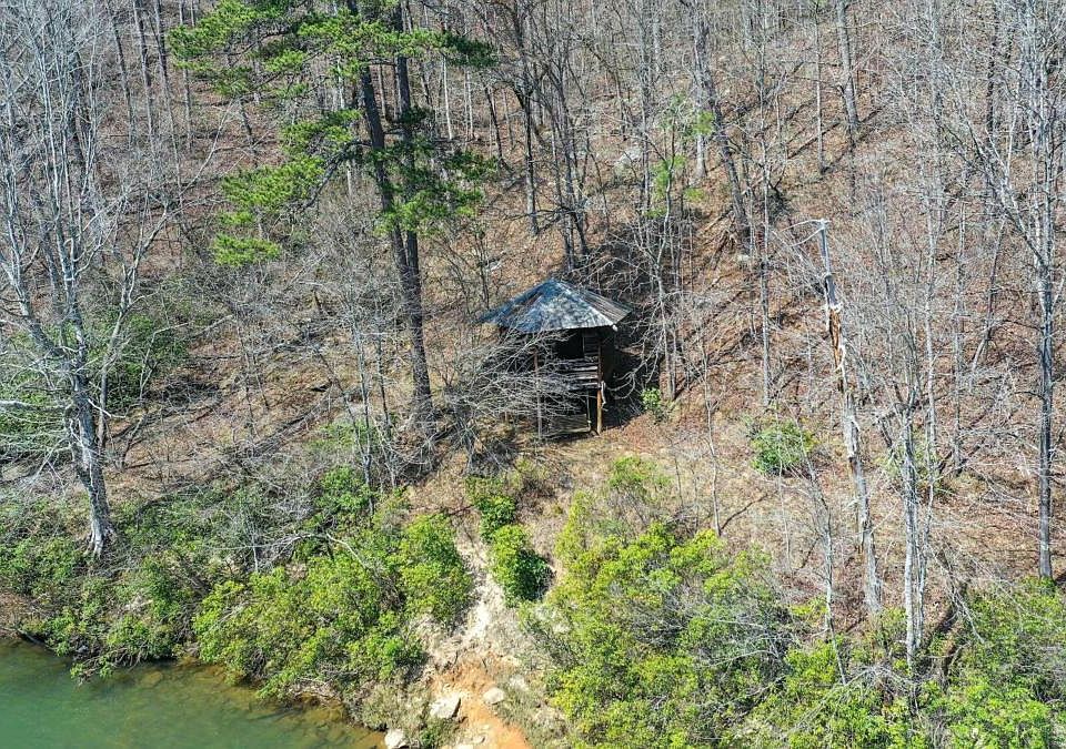 1st image of 752AC Hellyer Dr