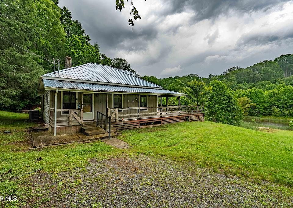 1st image of 306 Bear Branch Rd