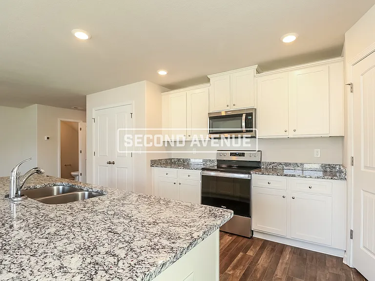 622 Wild Tulip Ct — Photo 2