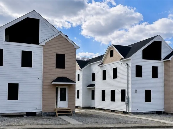 315 Langley Rd #A, Newton Center, MA 02459