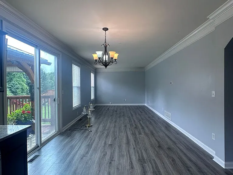 5519 Bannon Crossings Dr — Photo 8