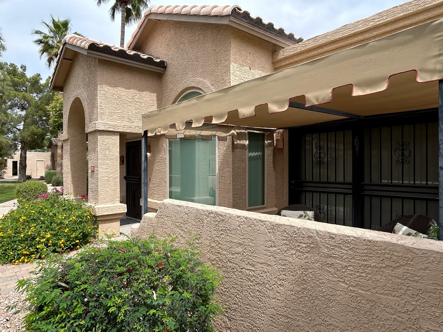 2 bed, 946 sqft, $2,800 — Photo 2
