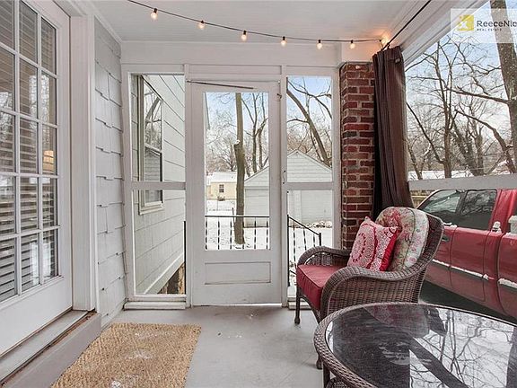 5th image of 7619 Oak St