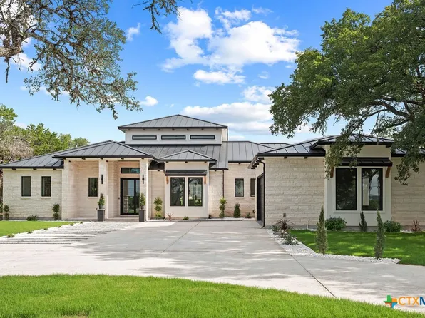 226 Bobby Clark Dr, Canyon Lake, TX 78133