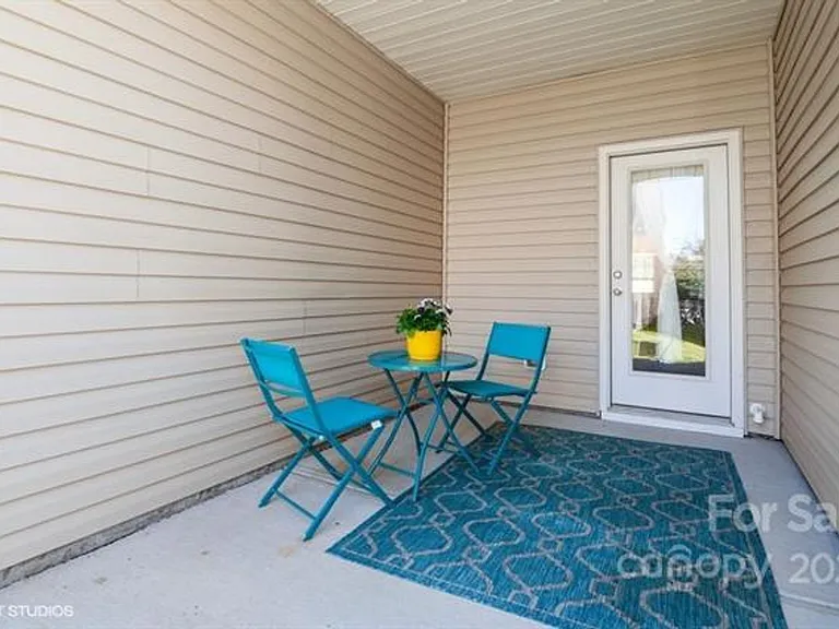 515 Alderman Ln — Photo 19
