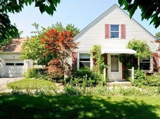 316 W Helen Rd, Palatine, IL 60067