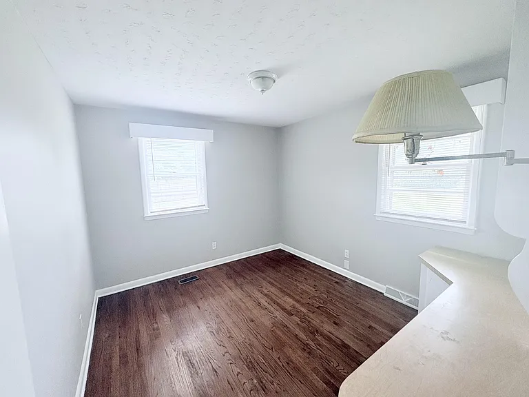 406 Forest Grove Ave — Photo 8