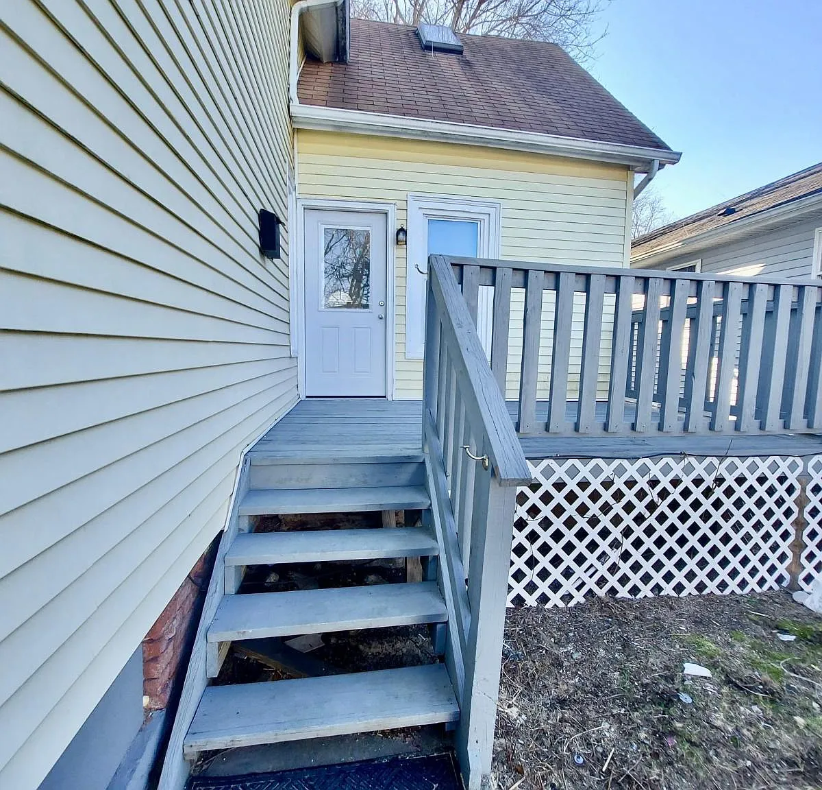 65 Boswell Ave — Photo 1