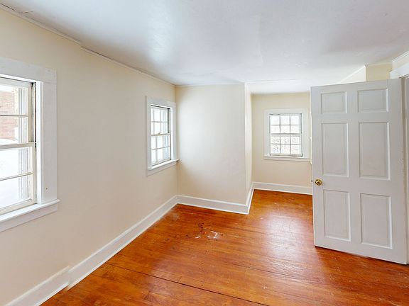 5th image of 20 Hillside Rd