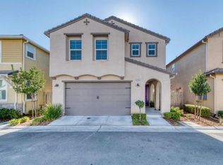 1342 Joy Dr, Clovis, CA 93619