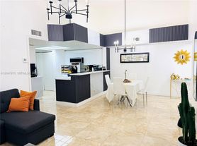 9022 W Atlantic Blvd, Pompano Beach, FL