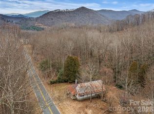 625 Cook Town Rd, Bakersville, NC 28705