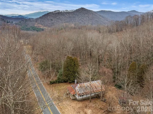 625 Cook Town Rd, Bakersville, NC 28705