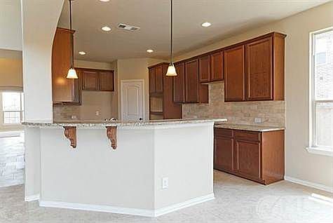 3rd image of 3203 Gerry Dr