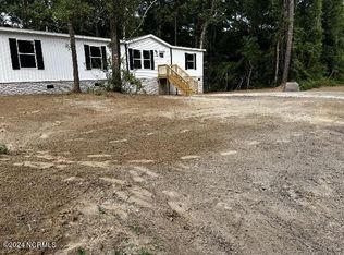 1162 N Windward Dr, Supply, NC 28462