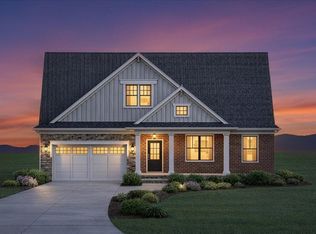 28 Scarlet Dr, Daleville, VA 24083