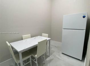 13381 NW 7th Ter, Miami, FL 33182