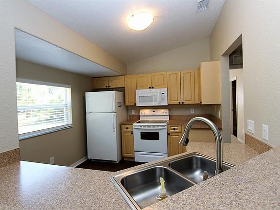4th image of 3778 Ponce De Leon Blvd