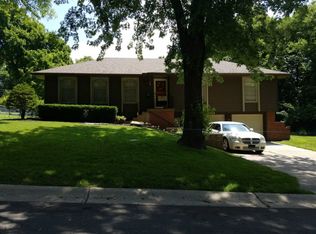 4747 Cedar St, Kansas City, MO 64133