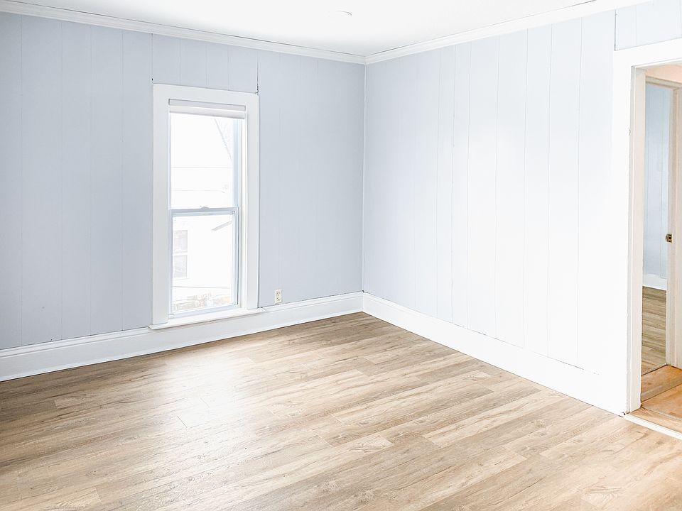 1st image of 316 Empire St #2