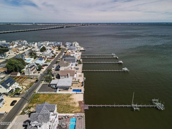 Toms River NJ Luxury Homes For Sale - 337 Homes | Zillow