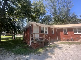 423 Britton Springs Rd APT A, Clarksville, TN 37042