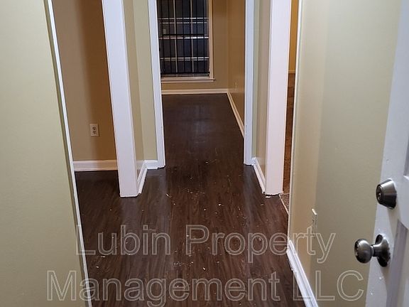 4th image of 2027 McPherson Rd
